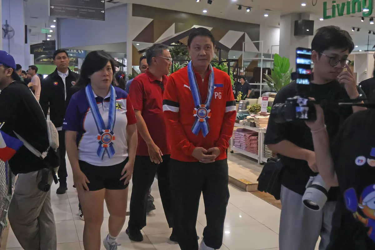 Philippine Pickleball Federation president Shery Anne Cu (left) and Philippine Sports Commission Chairman Patrick 'Pato' Gregorio (right). Image Courtesy of Daily Tribune.