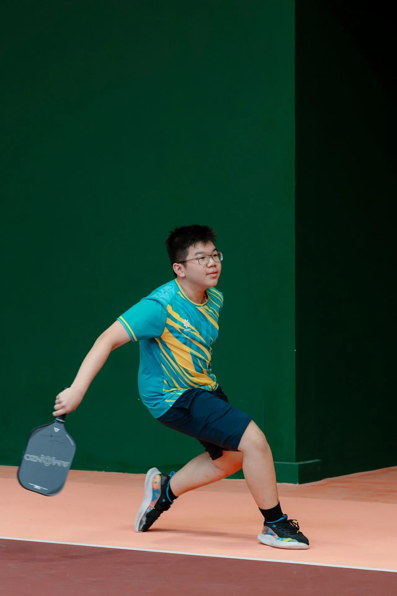 Reaching for opponents above your level is what moves the number. Photo: Hson / Pexels.