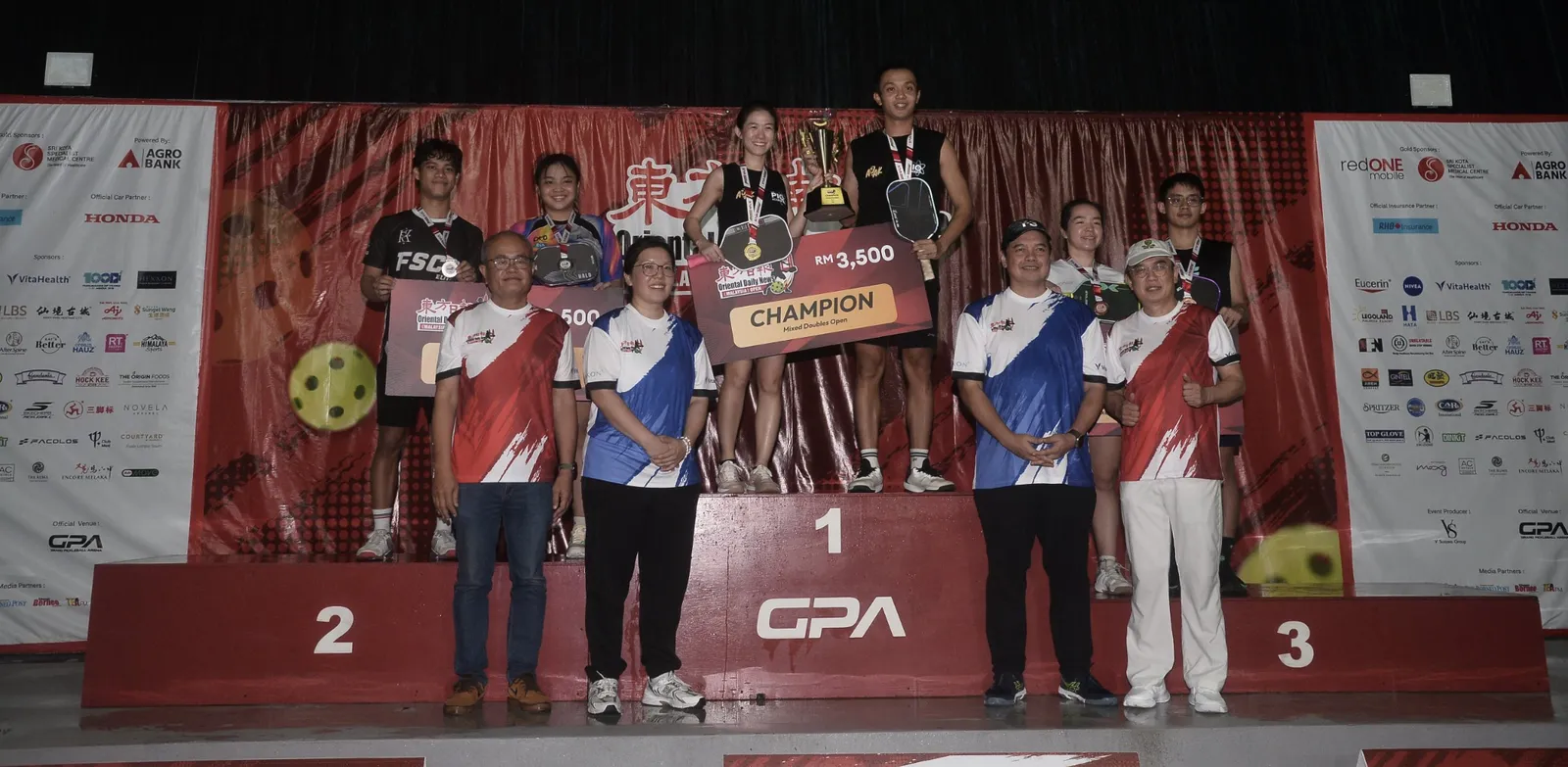 Winners of Mixed Doubles Open Category. Image Courtesy of Theborneopost.com