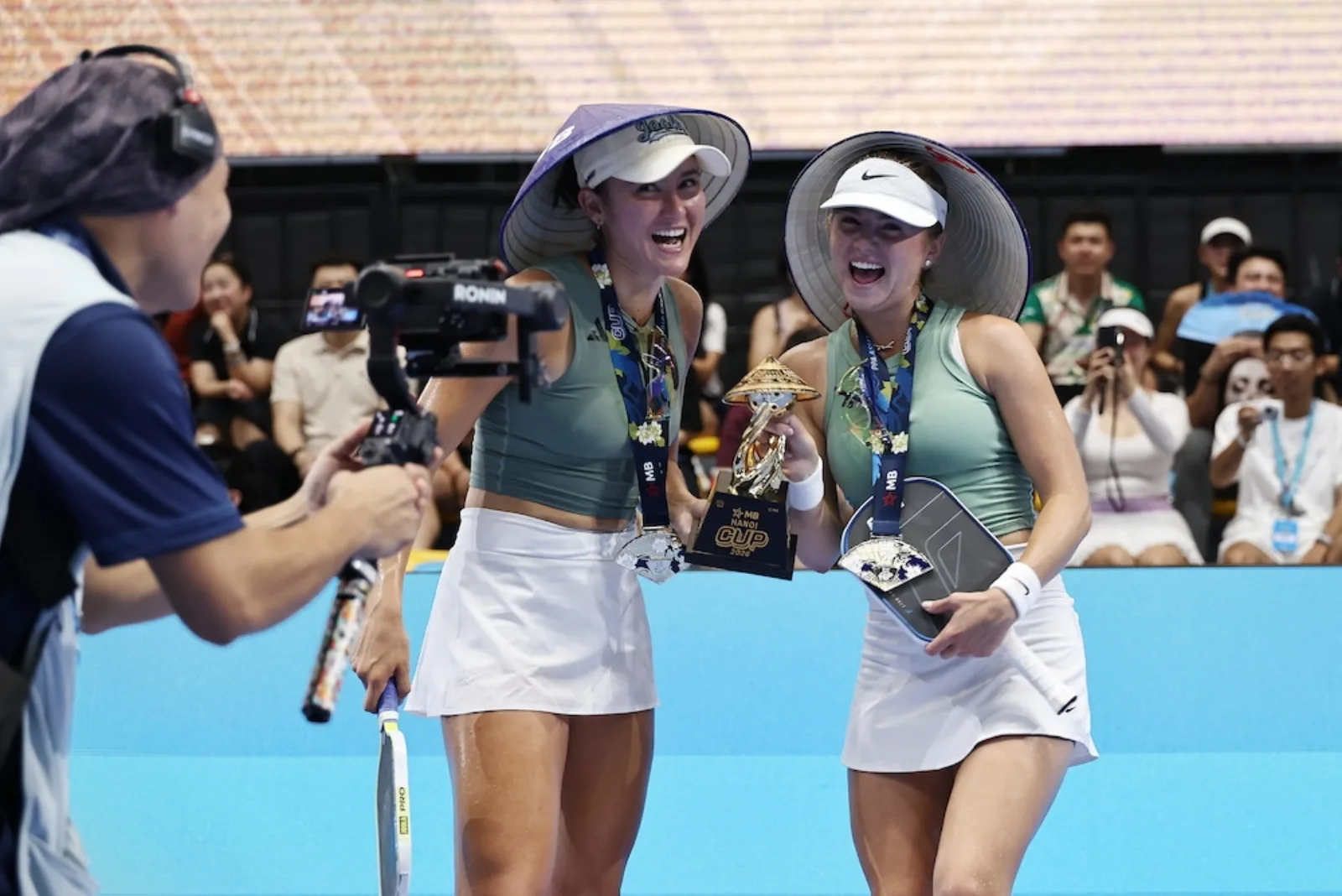 Anna Bright and Anna Leigh Waters with the Women's Doubles trophy. Photo: PPA Tour Asia