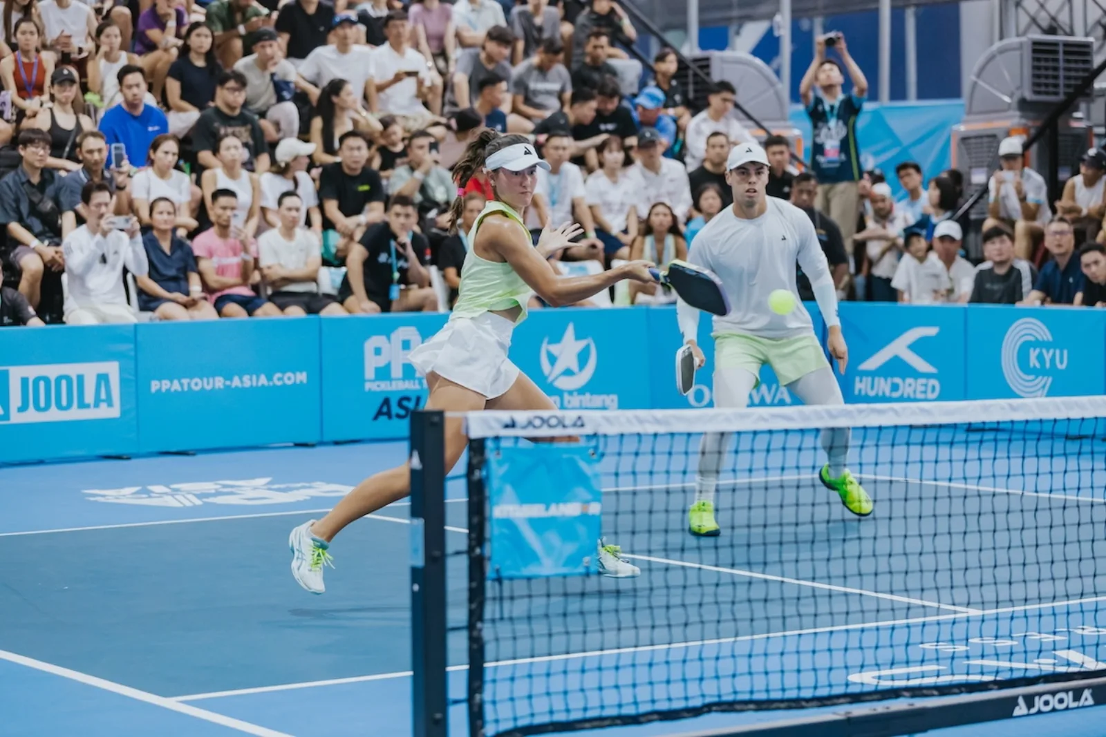 Ben Johns and Anna Bright, through to the Mixed Doubles final. Photo: PPA Tour Asia