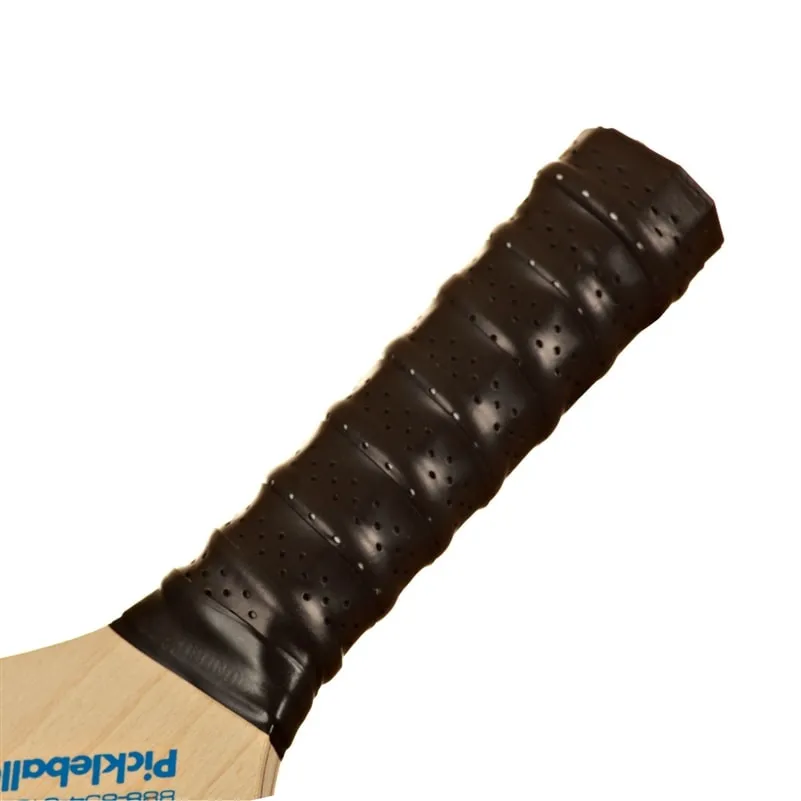 The Rally Meister wood paddle is cut from white maple with a high quality perforated, black cushion grip. Colorful orange and blue graphics are protected with satin varnish.